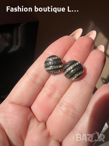 Кръгли обеци с камъчета в златен и черни цвят ❤️