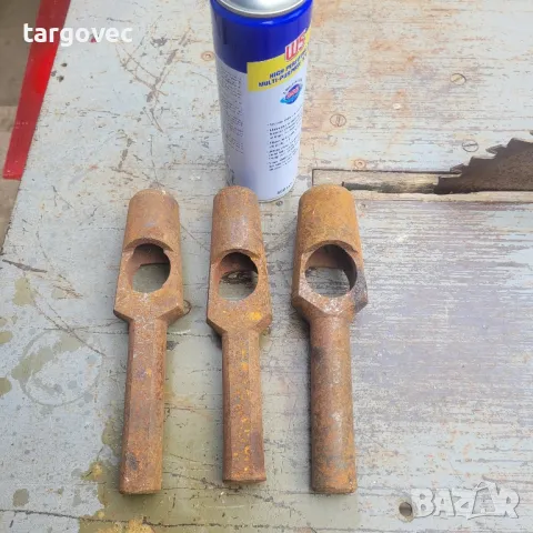 три броя големи замби