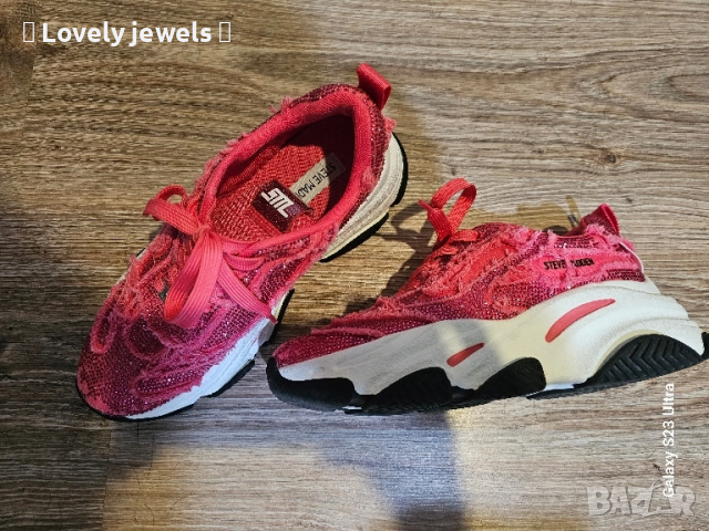 Уникални цикламени маратонки на Steve Madden , снимка 4 - Маратонки - 52314791