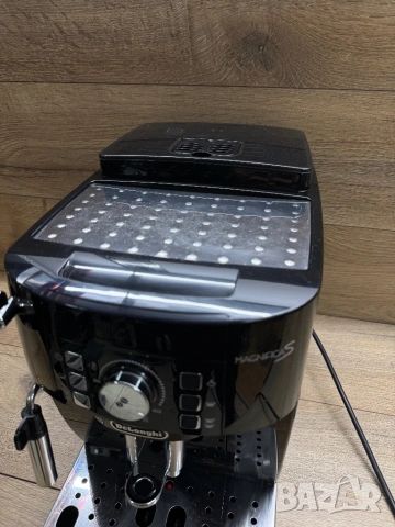 Кафемашина Delonghi MagnificaS Type:ECAM21.116.B., снимка 2 - Кафемашини - 53736860