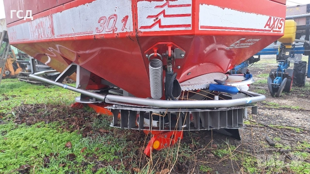 Торачка Rauch Axis 30.1Q с надстройка събира 3000кг. с компютър и ел кантар. , снимка 4 - Селскостопанска техника - 53588324