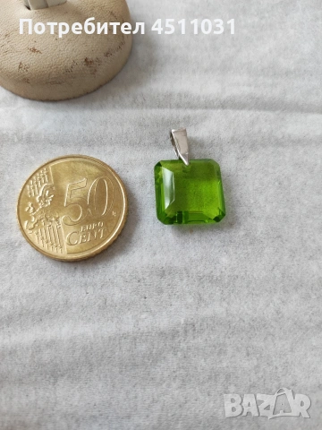 Сребърни обеци и висулка със зелен кристал, снимка 4 - Обеци - 53763538