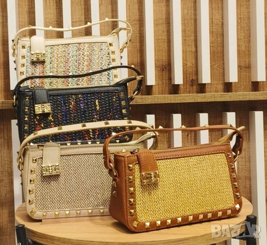 чанти VALENTİNO garavani ⬆️ 12 CM ➡️ 21 CM 