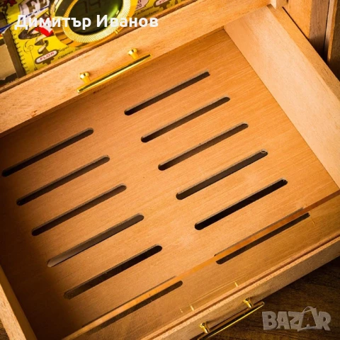 Малък кедров кабинет за до 150 пури със хидрометър и овлажнител, снимка 4 - Други - 50996927