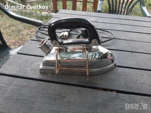 Ютия за ценители на Стара техника, снимка 2 - Ютии - 51395439