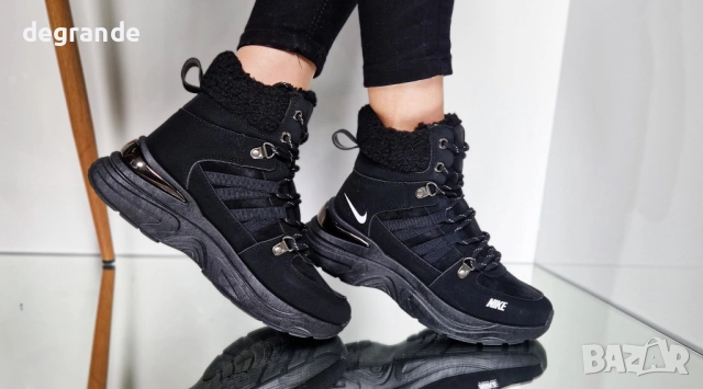 Дамски спортни боти Nike, снимка 2 - Дамски боти - 52591737