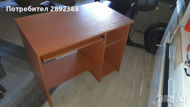 Продавам бюро за компютър, снимка 1 - Бюра - 46021464