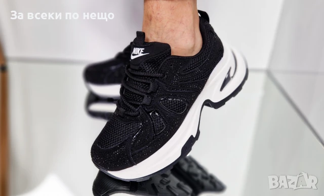 Nike Дамски Черни Маратонки С Бяла Подметка👟Дамски Спортни Обувки В Черен Цвят Найк Код P687, снимка 2 - Маратонки - 50580189