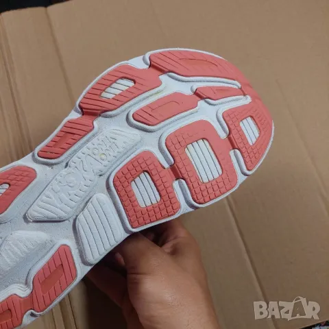 маратонки Hoka Bondi 6 номер 39 ,5-40 2/3, снимка 12 - Маратонки - 50156791