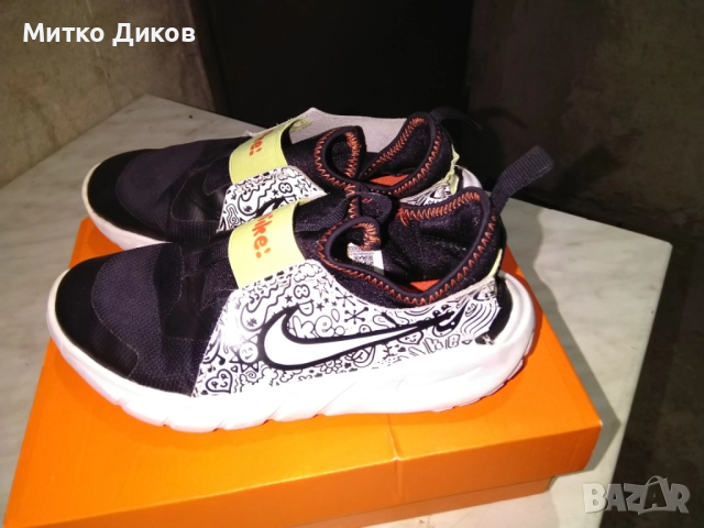 Nike FLEX RUNNER маркови дамски маратонки №35 стелка 22 см, снимка 2 - Маратонки - 51721863