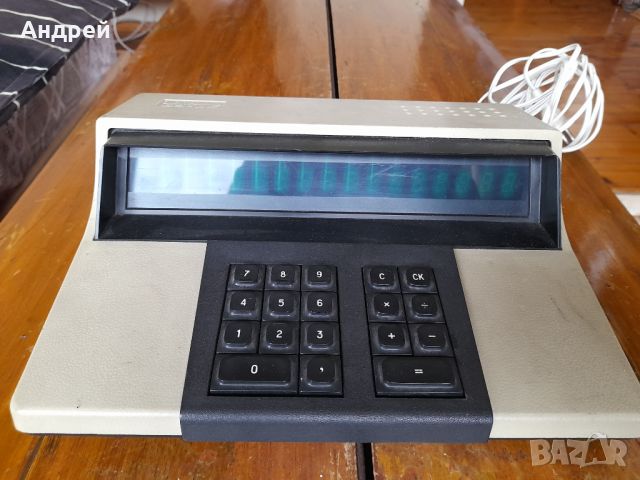 Стар калкулатор Електроника Б3-05, снимка 2 - Антикварни и старинни предмети - 45406782