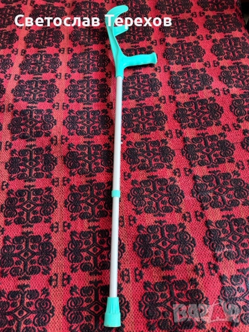 Продавам канадка-патерица