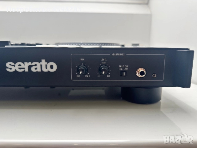 DJ миксер Rane Four, снимка 5 - Ресийвъри, усилватели, смесителни пултове - 51706614