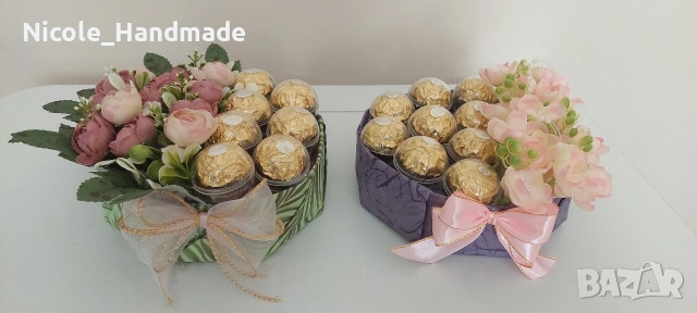 кутия с бонбони и цветя