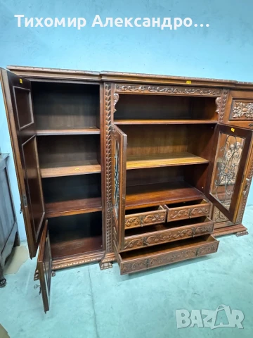 Уникален шкаф - витрина от дъбов масив, снимка 11 - Шкафове - 50625199