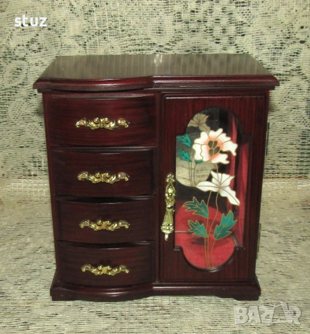 Музикална кутия за бижута с латерна (мелодия Лебедово езеро)