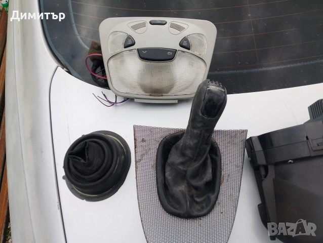 Продавам останали части за Mercedes W209 CLK 240 2002 год.Бензин 2.6 V6 173 hp., снимка 5 - Части - 53614864