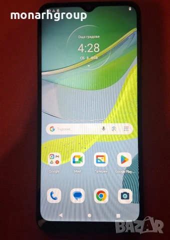 Телефон Motorola E 13 / 2 gb RAM / със драскотини по екрана / 