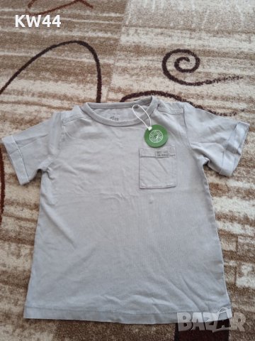 Тениска , снимка 1 - Детски тениски и потници - 46084392