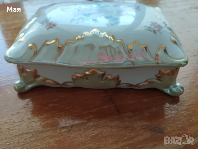 Антика ювелирна порцеланова кутия за бижута, снимка 3 - Антикварни и старинни предмети - 50371247