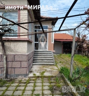 Едноетажна къща с голям двор и допълнителни постройки в с.Войводово,обл.Хасково, снимка 2 - Къщи - 54291413