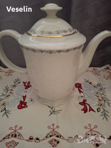Порцеланова кана- чайник 