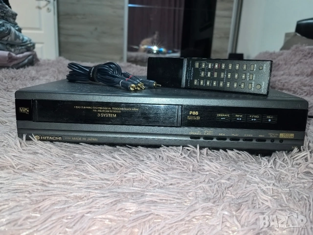 Видеорекордер Hitachi VT-P88