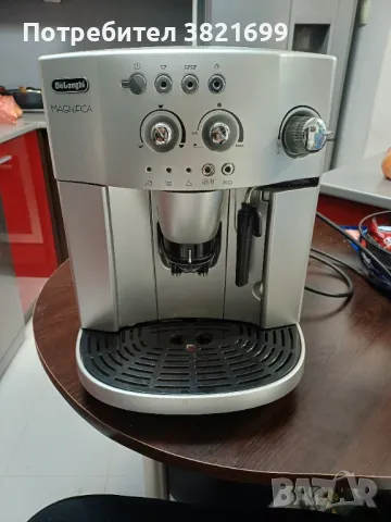 Кафеавтомат"DeLonghi Magnifica", снимка 1 - Кафемашини - 47241852