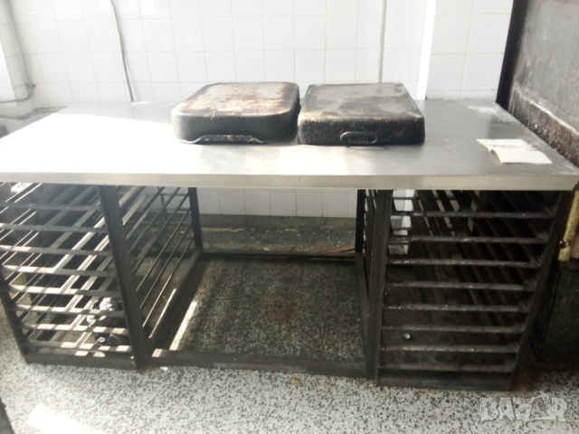 Работна маса, снимка 2 - Друго търговско оборудване - 54020216