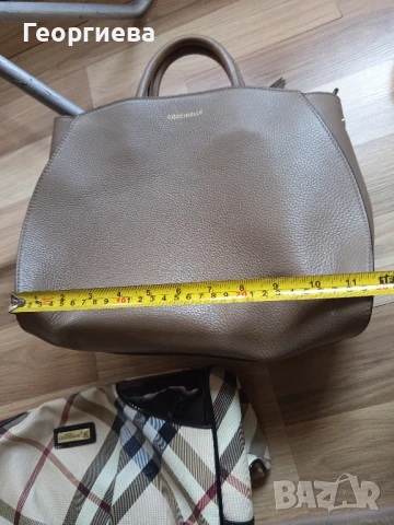 Дамска чанта Coccinelle, снимка 5 - Чанти - 51032533