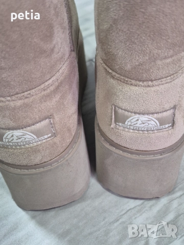 Боти до глезена Bershka, снимка 4 - Дамски боти - 51865281