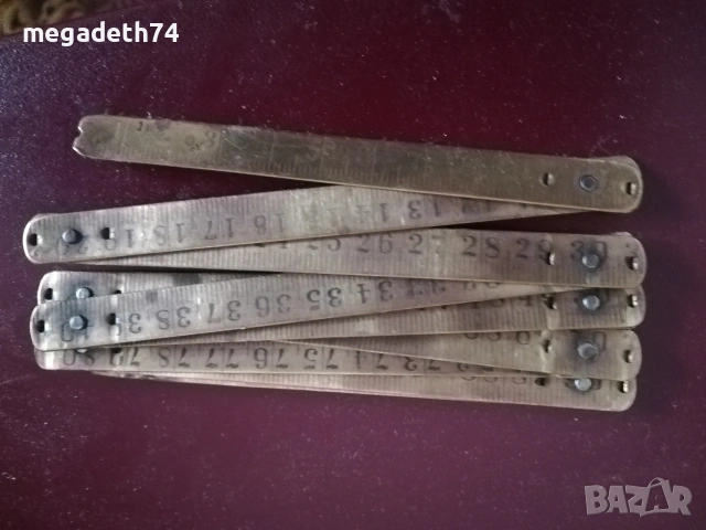 Стар месингов дърводелски мерър