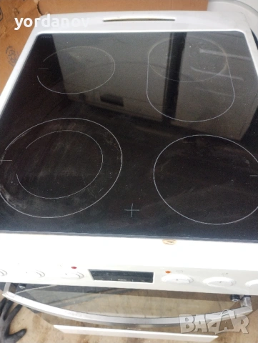 фурна с керамика за вграждане AEG, снимка 4 - Печки, фурни - 54064038