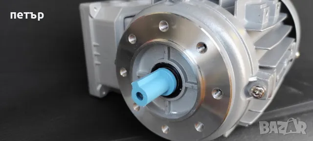 трифазен Ел.мотор, снимка 2 - Електродвигатели - 50087352