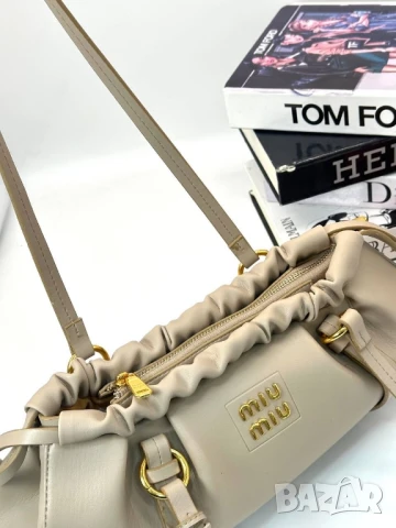 чанти MIU MIU:➡️38cm⬆️18cm, снимка 8 - Чанти - 50761625