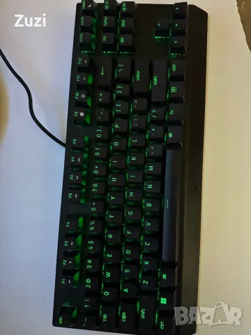 Razer gaming светеща клавиатура, снимка 2 - Клавиатури и мишки - 47091827