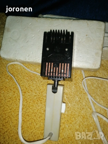 Електрически прожектор 1000W, снимка 2 - Светкавици, студийно осветление - 53828658