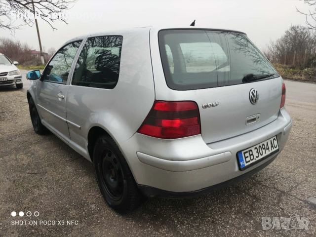 VW Golf 4 1.6 Бензин , снимка 2 - Автомобили и джипове - 53444071