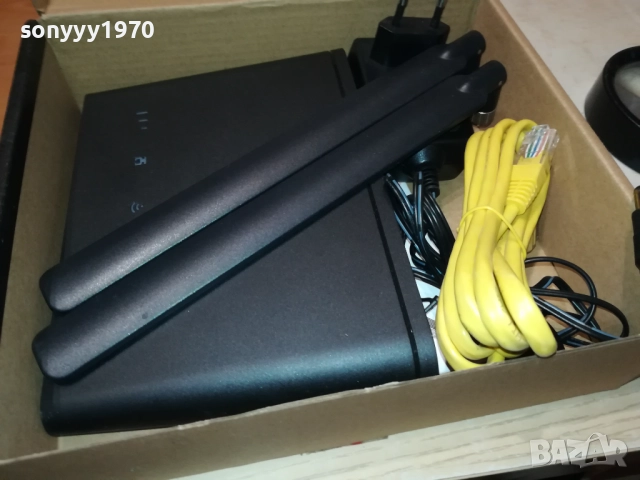 huawei 4g рутер с 2 антени 2310250753, снимка 2 - Рутери - 52150387
