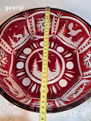 голяма кристална купа с ловни мотиви Bohemia рубинен кристал , снимка 9 - Декорация за дома - 51951133