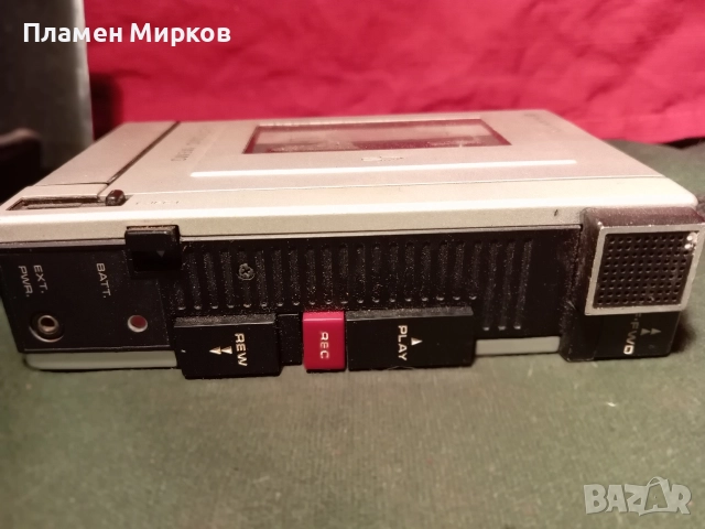 Репортерски касетофон SANYO, снимка 9 - Радиокасетофони, транзистори - 52852241