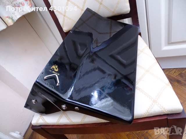 Корпус (клавиатура) с тарги за Акордеон Weltmeister Stella 80 баса, снимка 10 - Акордеони - 52379485