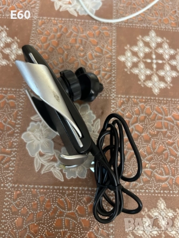 Стойка за телефон, снимка 2 - Зарядни за кола - 52233732