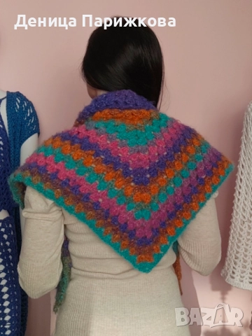 Ръчно плетен триъгълен шал модел „Белисимо“, снимка 7 - Шалове - 52749580