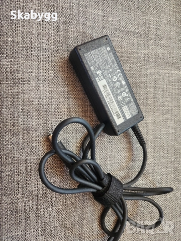 Оригинални зарядни за лаптоп, снимка 14 - Кабели и адаптери - 51641095