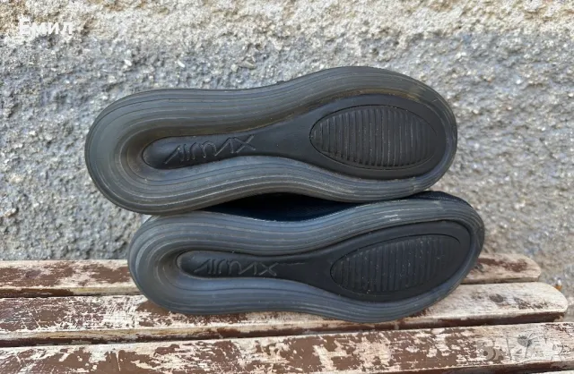 Оригинални маратонки Nike Air Max 720 Triple Black, Размер 36.5, снимка 7 - Маратонки - 47126254