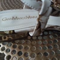 Италиански сандали с камъни Gian Marco Venturi , снимка 2 - Сандали - 45634042