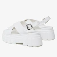 Бели сандали, снимка 3 - Сандали - 45389412