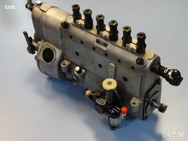Горивно нагнетателна помпа (ГНП) Bosch RQV 200-825B564 injection pump PE6B80E410S1368, снимка 1