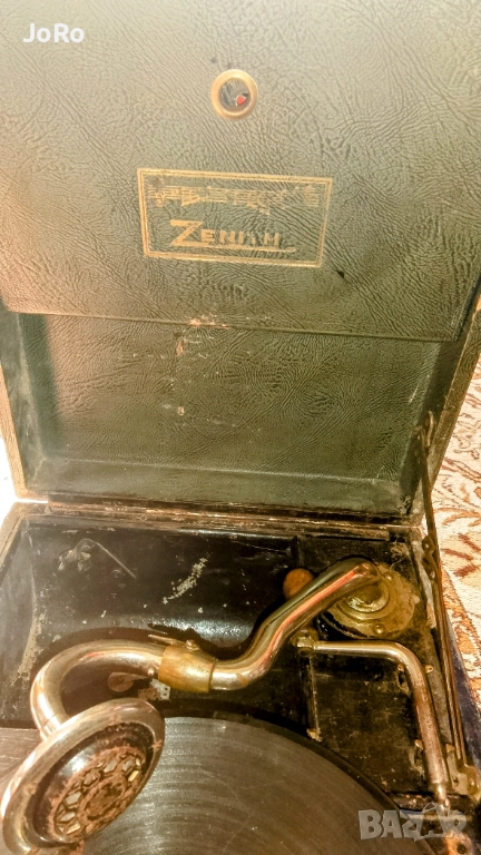 Стар Грамофон Zenith , снимка 1
